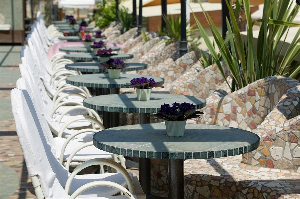 Hotel Strand بيلاريا-إيجيا مارينا المظهر الخارجي الصورة