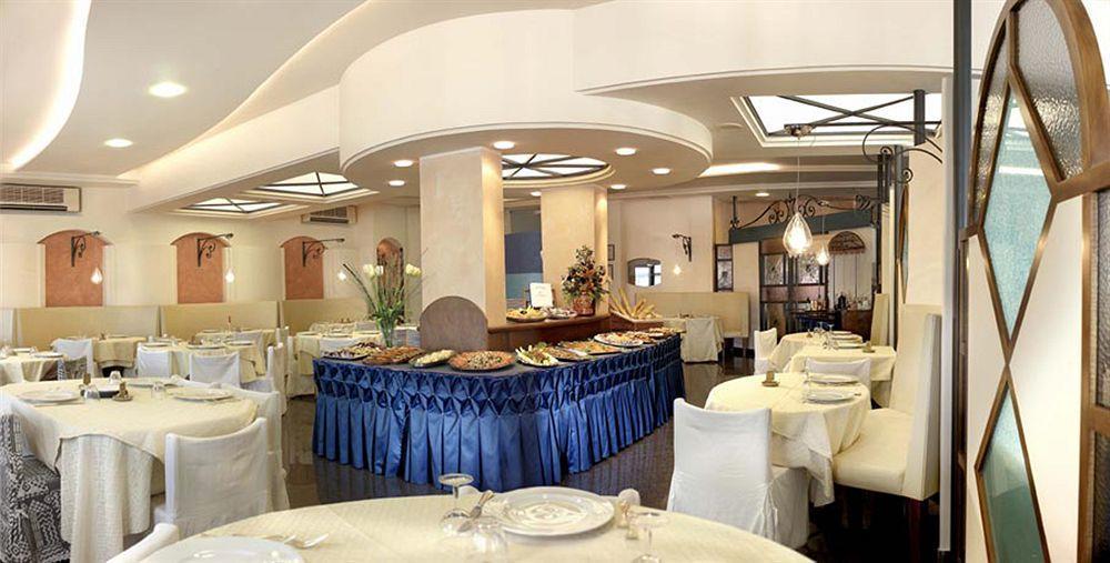Hotel Strand بيلاريا-إيجيا مارينا المظهر الخارجي الصورة