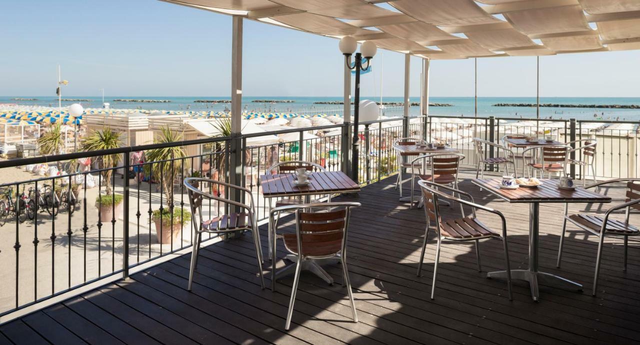 Hotel Strand بيلاريا-إيجيا مارينا المظهر الخارجي الصورة